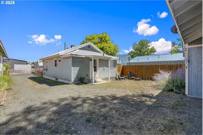 310 N Canyon Blvd, John Day, OR 97845 - Photo 4