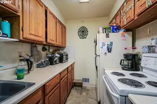 1908 NE 72nd Ave., Portland, OR 97213 - Photo 44