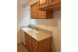 732 SE Rene Ave, Gresham, OR 97080 - Photo 2