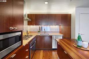 3570 S River Pkwy, Portland, OR 97239 - Photo 8