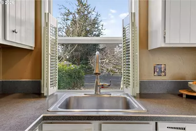 12013 SW Sussex St, Beaverton, OR 97008 - Photo 16