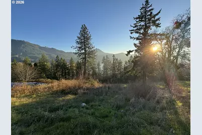 580 Sunridge Ln, Lowell, OR 97452 - Photo 1