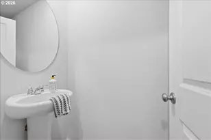 10205 NE 79th Ct, Vancouver, WA 98662 - Photo 12