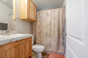 30610 Santiam Hwy, Lebanon, OR 97355 - Photo 24