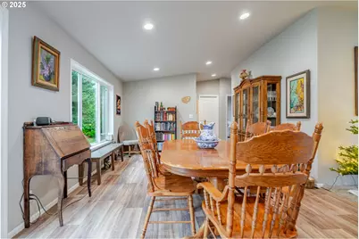 30610 Santiam Hwy, Lebanon, OR 97355 - Photo 16