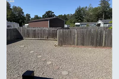29720 Jeans Rd #24, Veneta, OR 97487 - Photo 22