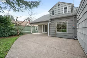 2045 Kincaid St, Eugene, OR 97405 - Photo 32