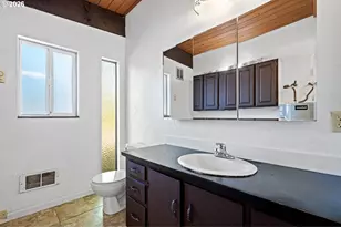 3560 Harlow Rd, Eugene, OR 97401 - Photo 22