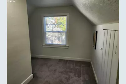 415 SE Roberts Ave, Gresham, OR 97080 - Photo 14