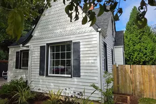 415 SE Roberts Ave, Gresham, OR 97080 - Photo 2