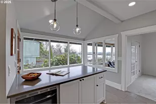 10227 NW 109th Ave, Portland, OR 97231 - Photo 10