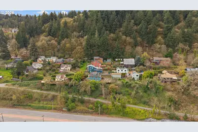 10227 NW 109th Ave, Portland, OR 97231 - Photo 38