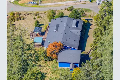 502 SE Johnson St, Coquille, OR 97423 - Photo 38
