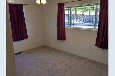 9450 Bullock Rd, Oakland, OR 97462 - Photo 16