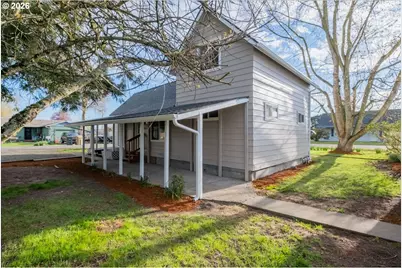 111 E 3rd St, Halsey, OR 97348 - Photo 10