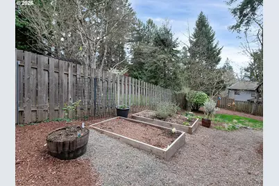 22790 Oregon City Loop, West Linn, OR 97068 - Photo 36