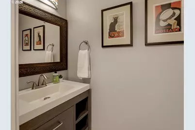 22790 Oregon City Loop, West Linn, OR 97068 - Photo 18