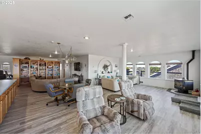 1257 7th St, Bandon, OR 97411 - Photo 16