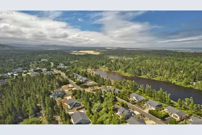 Lake Point Dr #69, Florence, OR 97439 - Photo 10