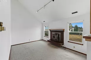 2450 Grant St, North Bend, OR 97459 - Photo 4