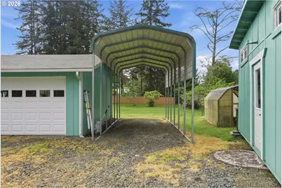 94230 North Ln, North Bend, OR 97459 - Photo 8