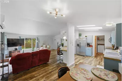 94230 North Ln, North Bend, OR 97459 - Photo 18