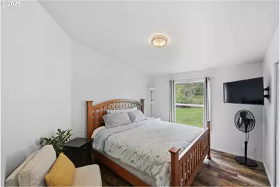 94230 North Ln, North Bend, OR 97459 - Photo 32