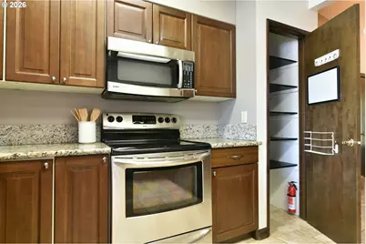 12505 SW Tiger Lilly Ln, Beaverton, OR 97008 - Photo 10