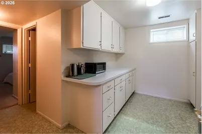 3985 University St, Eugene, OR 97405 - Photo 30