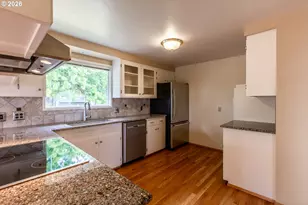 3985 University St, Eugene, OR 97405 - Photo 8