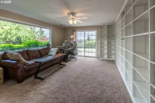 3985 University St, Eugene, OR 97405 - Photo 24