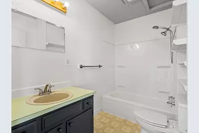 428 Roosevelt St, Oregon City, OR 97045 - Photo 18
