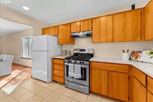 1037 NE Lija Loop, Portland, OR 97211 - Photo 12
