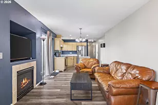 946 SW Junction Pl, Gresham, OR 97080 - Photo 12