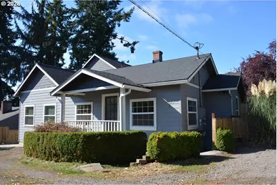 9223 SW Terwilliger Blvd, Portland, OR 97219 - Photo 1