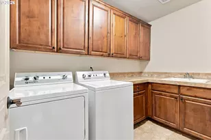 39583 Wall St, Sandy, OR 97055 - Photo 34