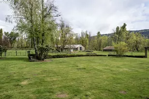 7924 Thurston Rd, Springfield, OR 97478 - Photo 42