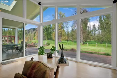 7924 Thurston Rd, Springfield, OR 97478 - Photo 16