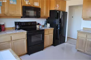 4198 Lancaster Dr, Eugene, OR 97404 - Photo 22