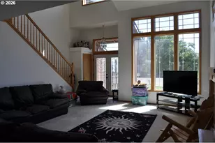 4198 Lancaster Dr, Eugene, OR 97404 - Photo 8