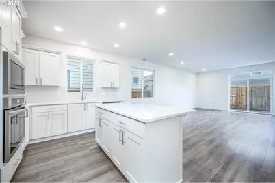 1497 N Millican Creek St, Lafayette, OR 97127 - Photo 4