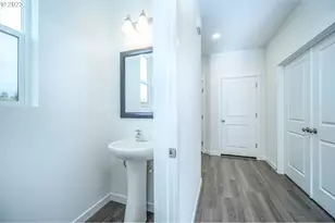 1497 N Millican Creek St, Lafayette, OR 97127 - Photo 8