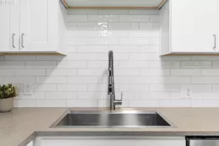 2907 E 24th St, Vancouver, WA 98661 - Photo 10