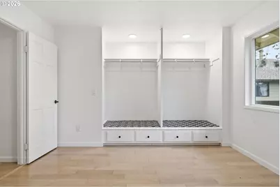 547 N Hayden Bay Dr, Portland, OR 97217 - Photo 26