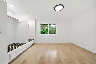 547 N Hayden Bay Dr, Portland, OR 97217 - Photo 24