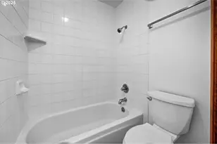 2802 Tree Top Ln, West Linn, OR 97068 - Photo 28