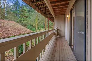 2802 Tree Top Ln, West Linn, OR 97068 - Photo 32