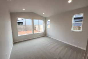 2950 Olympic St, Woodburn, OR 97071 - Photo 8