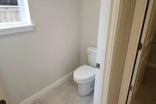 2950 Olympic St, Woodburn, OR 97071 - Photo 12