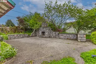 1170 N Baxter St, Coquille, OR 97423 - Photo 6